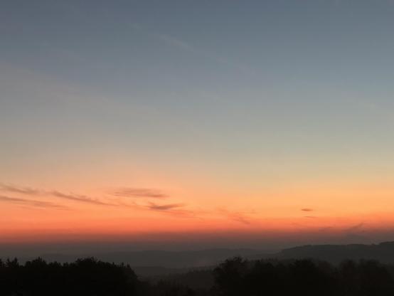 Sonnenaufgang mit Nebel